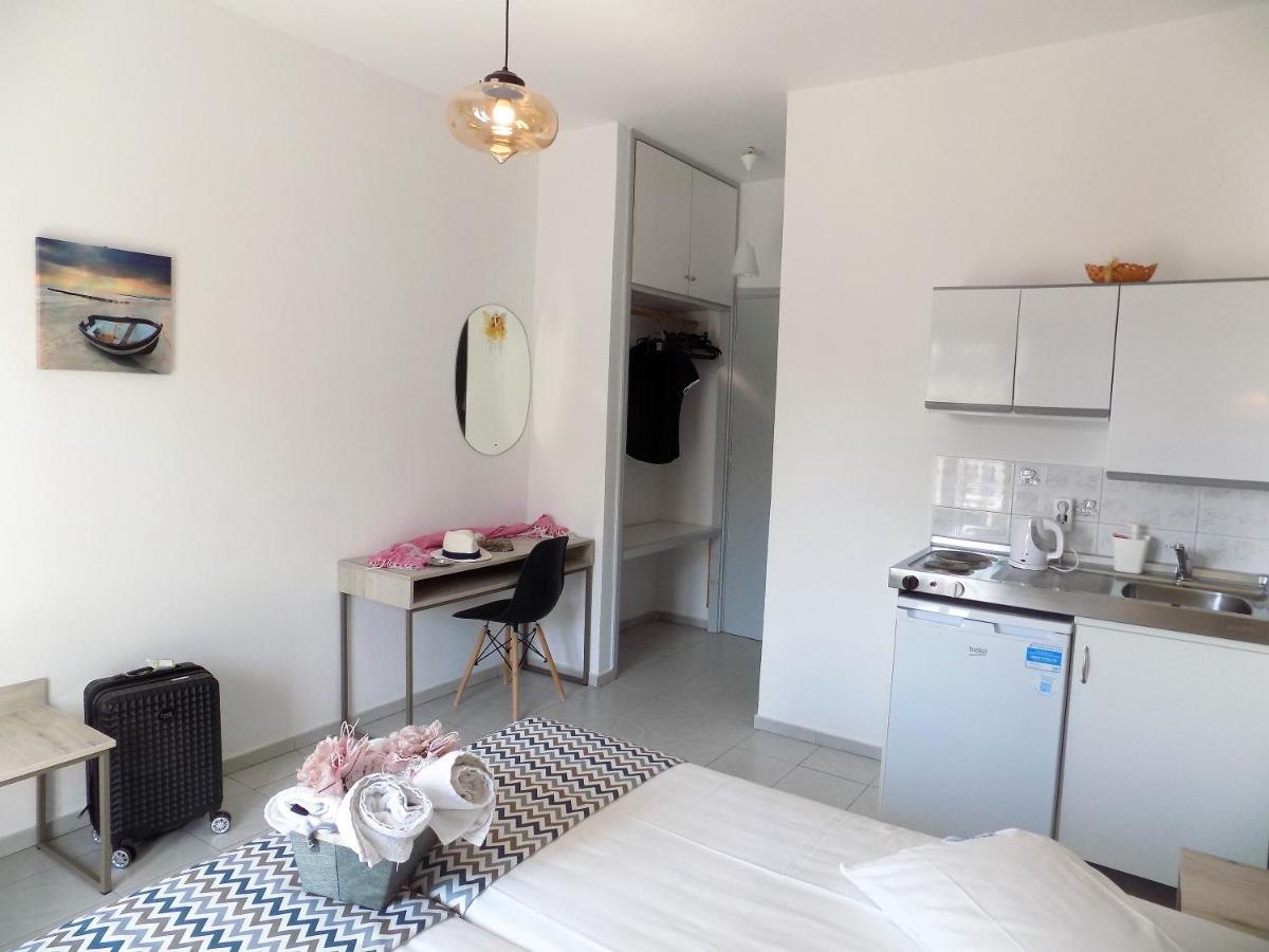 Vana Studios & Apartments Limenaria  Exteriör bild